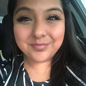 Meet your Posher, Hylery